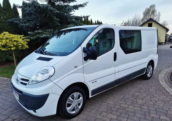 łódzkie Renault Trafic cena 27900 przebieg: 370000, rok produkcji 2010 z Bełchatów